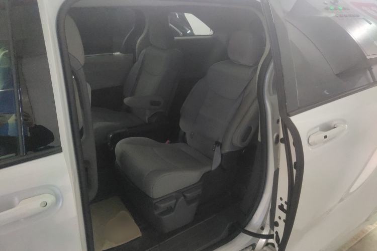 Used Toyota SIENNA 2024 2.5L Hybrid Comfort Edition Left Rear Seat