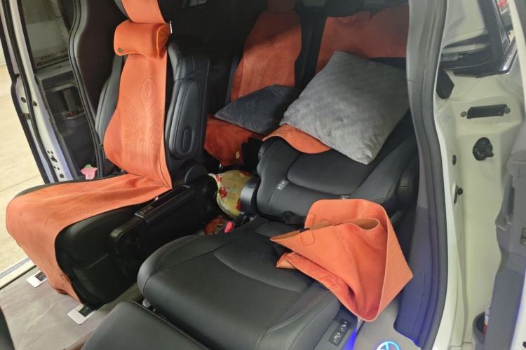 Used Toyota SIENNA 2024 2.5L Hybrid Four-Wheel Drive Prestige Edition Left Rear Seat
