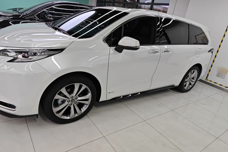 Used Toyota SIENNA 2024 2.5L Hybrid Prestige Deluxe Edition Left Side