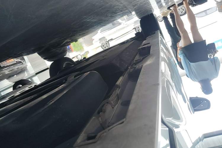 Used Toyota SIENNA 2024 2.5L Hybrid Comfort Edition Left Side Sill