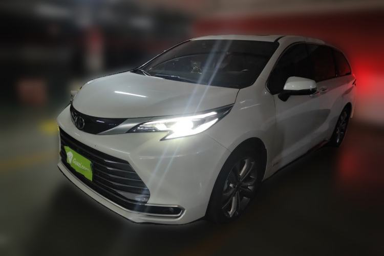 Used Toyota SIENNA 2024 2.5L Hybrid Prestige Deluxe Edition Guazi used car, China used car export, Used car for sale, Used cars, Cheapest cars for sale