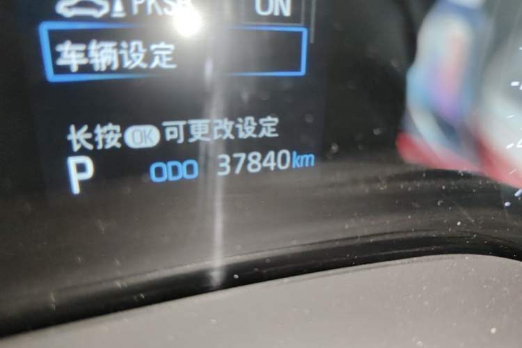 Used Toyota SIENNA 2024 2.5L Hybrid Four-Wheel Drive Prestige Edition Odometer Close Up