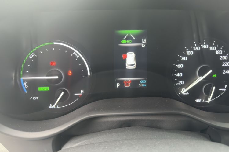 Used Toyota SIENNA 2024 2.5L Hybrid Comfort Edition Odometer Close Up