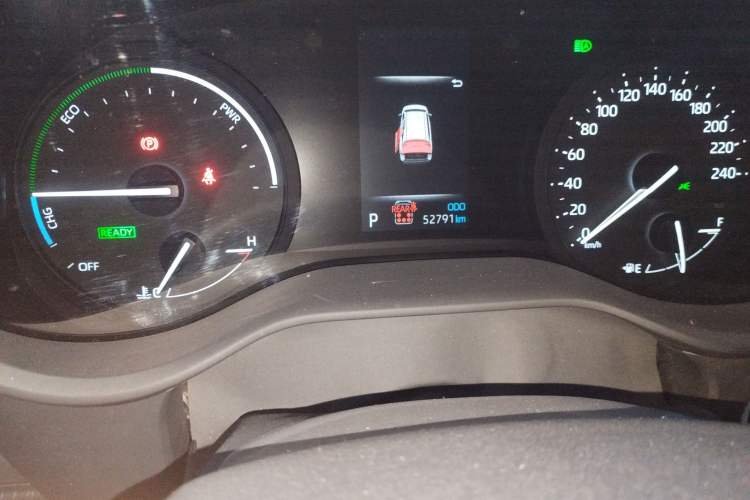 Used Toyota SIENNA 2024 2.5L Hybrid Four-Wheel Drive Prestige Edition Odometer Close Up