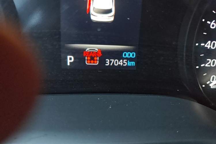 Used Toyota SIENNA 2024 2.5L Hybrid Four-Wheel Drive Luxury Edition Odometer Close Up