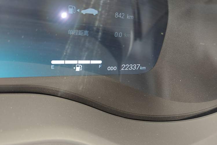 Used Toyota SIENNA 2024 2.5L Hybrid Ultimate Edition Odometer Close Up