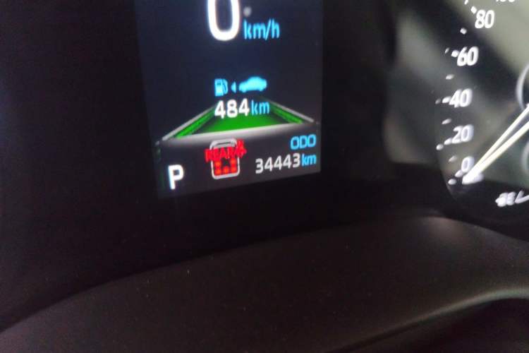 Used Toyota SIENNA 2024 2.5L Hybrid Comfort Edition Odometer Close Up
