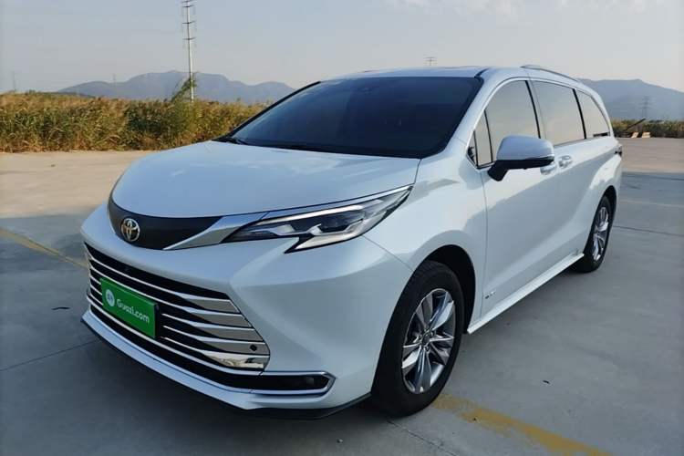 Toyota SIENNA 2024 2.5L Hybrid Comfort Edition