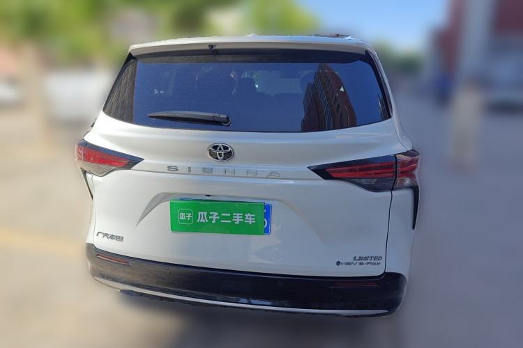 Used Toyota SIENNA 2024 2.5L Hybrid Four-Wheel Drive Prestige Edition Rear
