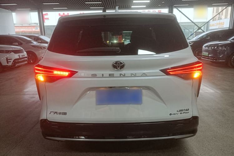 Used Toyota SIENNA 2024 2.5L Hybrid Four-Wheel Drive Prestige Edition Rear