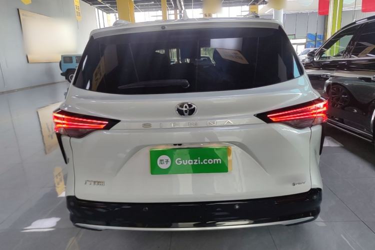Used Toyota SIENNA 2024 2.5L Hybrid Platinum Edition Rear