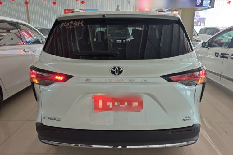 Used Toyota SIENNA 2024 2.5L Hybrid Comfort Edition Rear