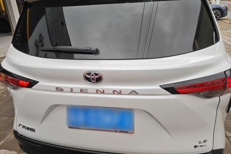 Used Toyota SIENNA 2024 2.5L Hybrid Comfort Edition Rear