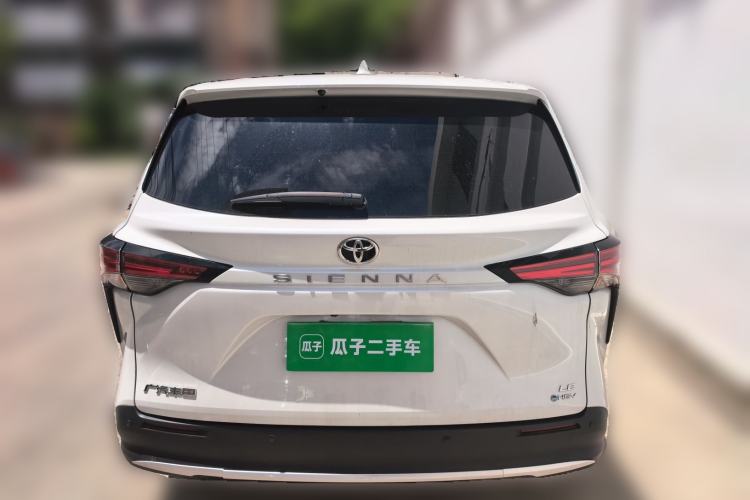 Used Toyota SIENNA 2024 2.5L Hybrid Comfort Edition Rear