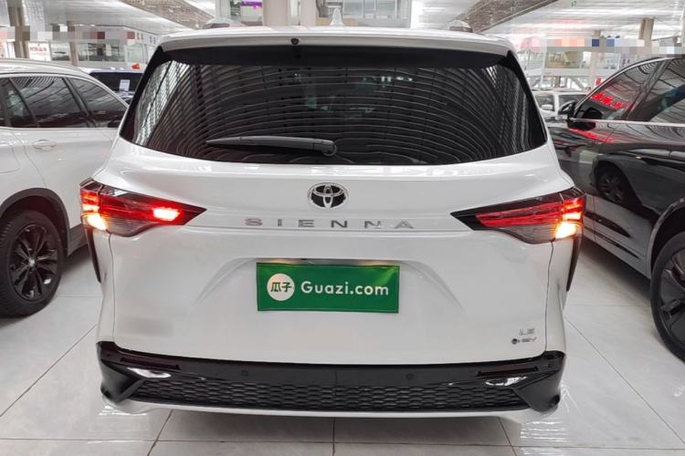 Used Toyota SIENNA 2024 2.5L Hybrid Comfort Edition Rear