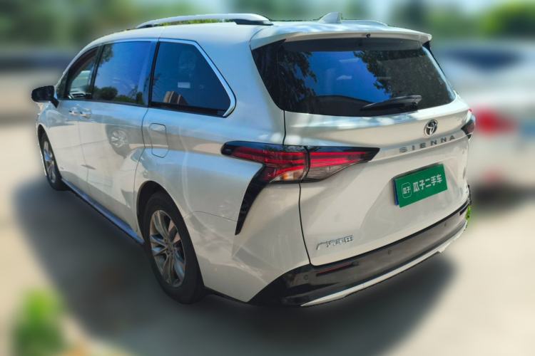 Used Toyota SIENNA 2024 2.5L Hybrid Comfort Edition Rear Left 45 Deg