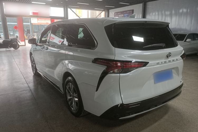 Used Toyota SIENNA 2024 2.5L Hybrid Four-Wheel Drive Prestige Edition Rear Left 45 Deg