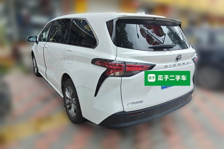 Used Toyota SIENNA 2024 2.5L Hybrid Comfort Edition Rear Left 45 Deg