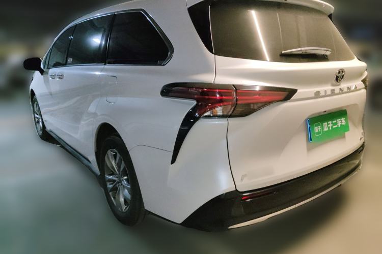 Used Toyota SIENNA 2024 2.5L Hybrid Four-Wheel Drive Prestige Edition Rear Left 45 Deg