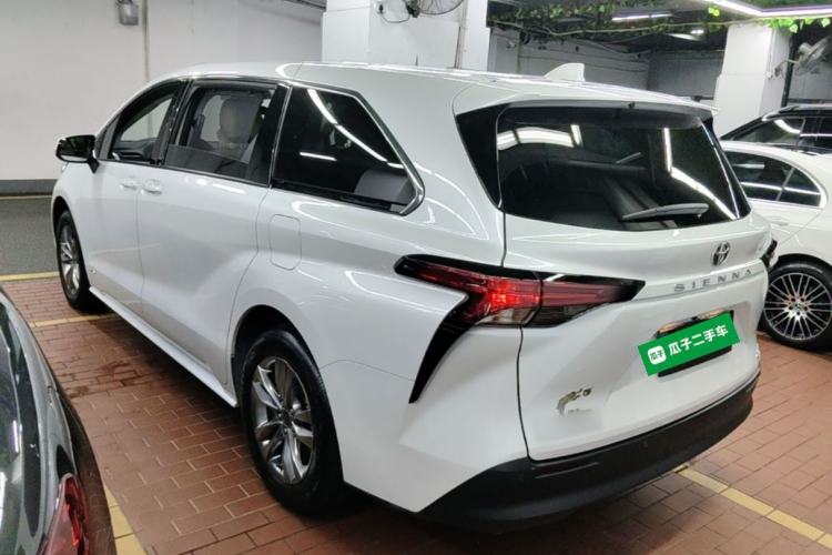 Used Toyota SIENNA 2024 2.5L Hybrid Comfort Edition Rear Left 45 Deg