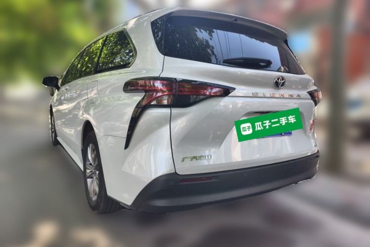 Used Toyota SIENNA 2024 2.5L Hybrid Comfort Edition Rear Left 45 Deg