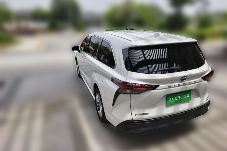 Used Toyota SIENNA 2024 2.5L Hybrid Comfort Edition Rear Left 45 Deg