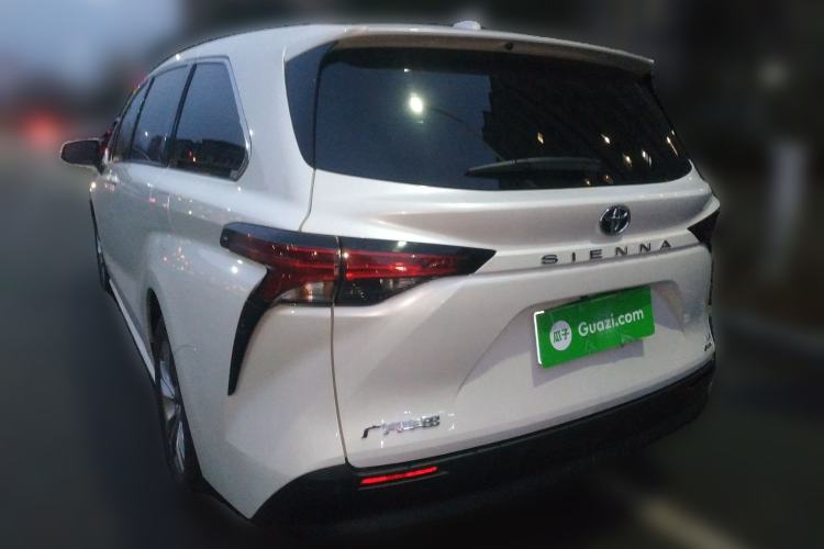Used Toyota SIENNA 2024 2.5L Hybrid Comfort Edition Rear Left 45 Deg