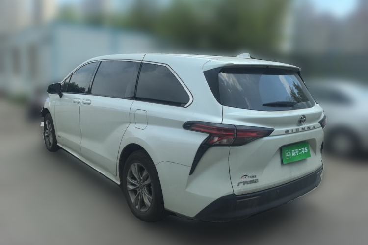 Used Toyota SIENNA 2024 2.5L Hybrid Comfort Edition Rear Left 45 Deg