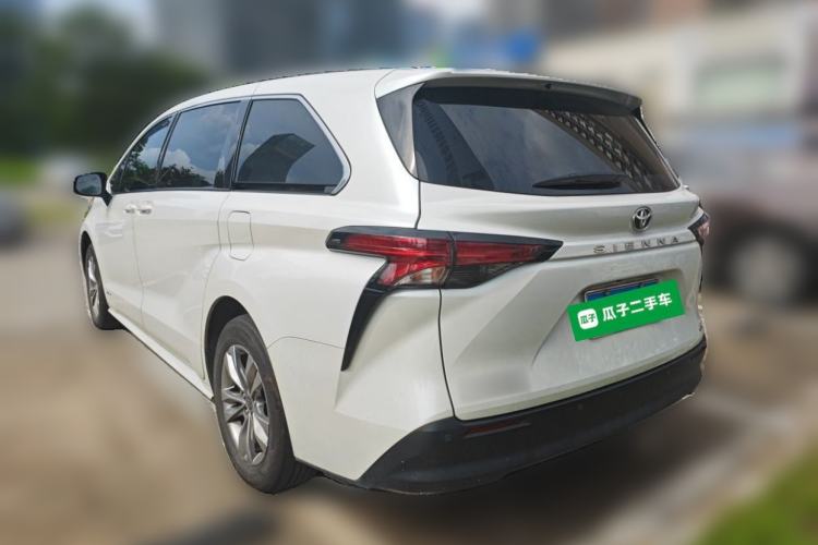 Used Toyota SIENNA 2024 2.5L Hybrid Comfort Edition Rear Left 45 Deg