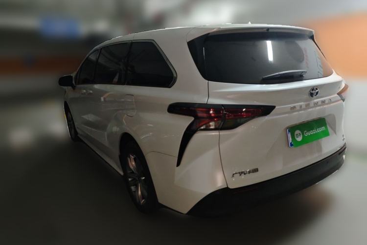 Used Toyota SIENNA 2024 2.5L Hybrid Comfort Edition Rear Left 45 Deg