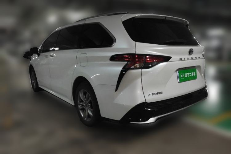 Used Toyota SIENNA 2024 2.5L Hybrid Comfort Edition Rear Left 45 Deg