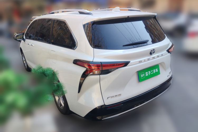 Used Toyota SIENNA 2024 2.5L Hybrid Four-Wheel Drive Prestige Edition Rear Left 45 Deg