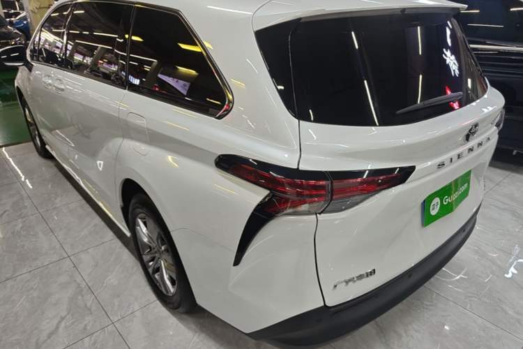 Used Toyota SIENNA 2024 2.5L Hybrid Comfort Edition Rear Left 45 Deg