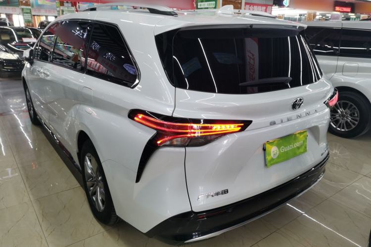 Used Toyota SIENNA 2024 2.5L Hybrid Four-Wheel Drive Prestige Edition Rear Left 45 Deg