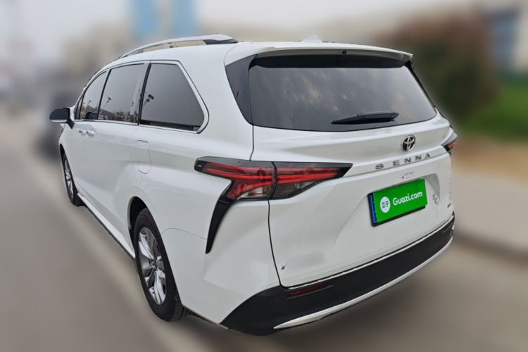 Used Toyota SIENNA 2024 2.5L Hybrid Comfort Edition Rear Left 45 Deg