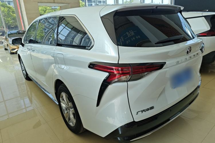 Used Toyota SIENNA 2024 2.5L Hybrid Four-Wheel Drive Prestige Edition Rear Left 45 Deg