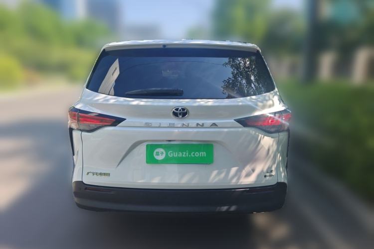 Used Toyota SIENNA 2024 2.5L Hybrid Comfort Edition Rear