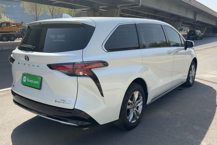 Used Toyota SIENNA 2024 2.5L Hybrid Four-Wheel Drive Prestige Edition Rear Right 45 Deg