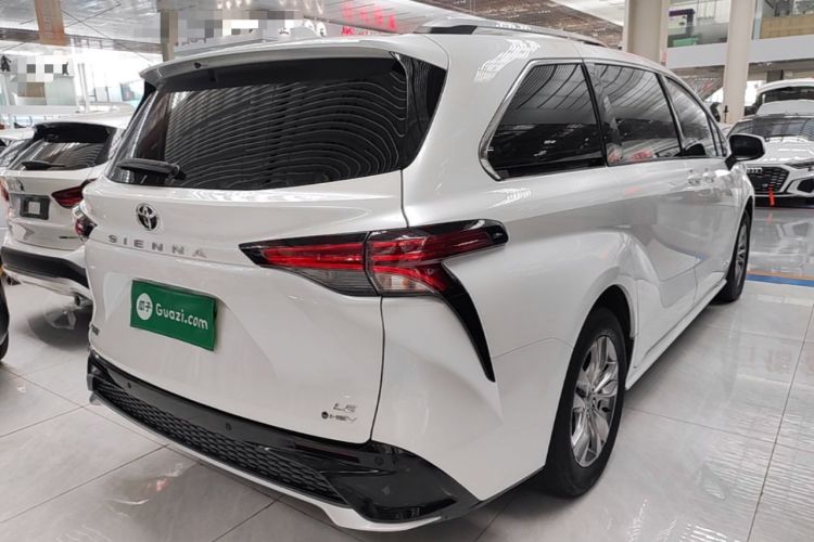 Used Toyota SIENNA 2024 2.5L Hybrid Comfort Edition Rear Right 45 Deg