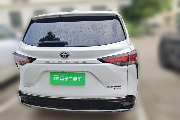 Used Toyota SIENNA 2024 2.5L Hybrid Platinum Edition Rear