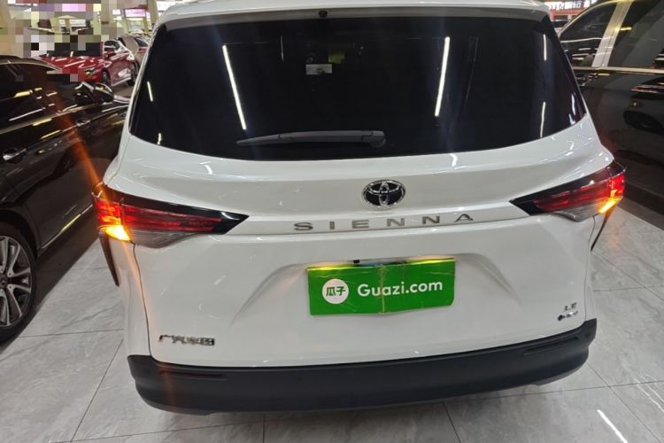 Used Toyota SIENNA 2024 2.5L Hybrid Comfort Edition Rear