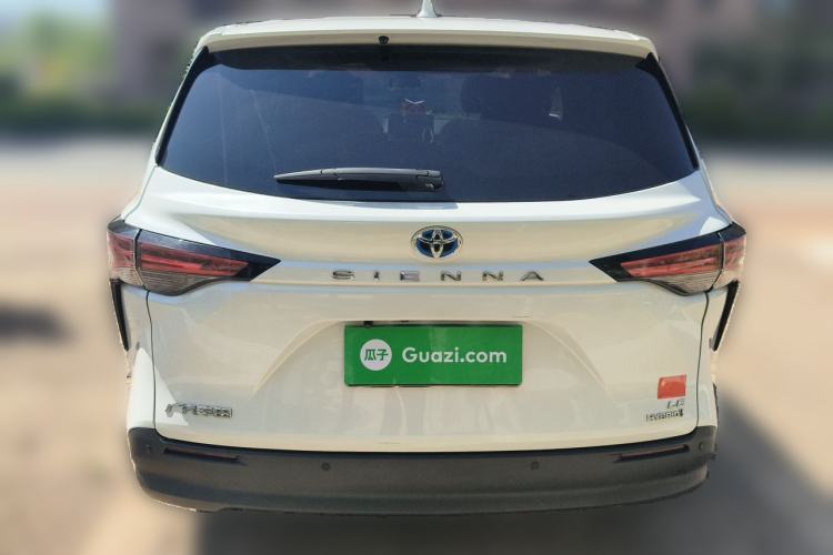 Used Toyota SIENNA 2024 2.5L Hybrid Comfort Edition Rear