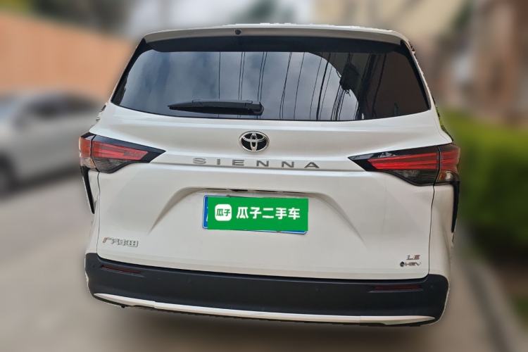 Used Toyota SIENNA 2024 2.5L Hybrid Comfort Edition Rear