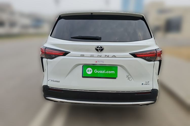 Used Toyota SIENNA 2024 2.5L Hybrid Comfort Edition Rear
