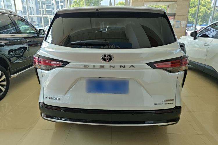 Used Toyota SIENNA 2024 2.5L Hybrid Four-Wheel Drive Prestige Edition Rear