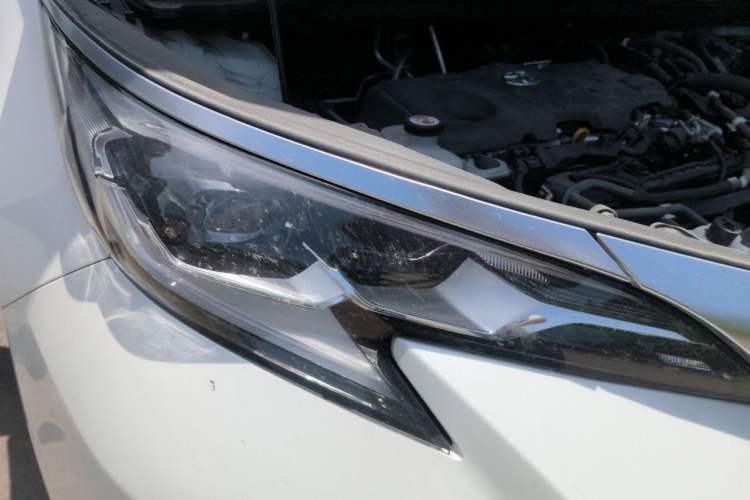 Used Toyota SIENNA 2024 2.5L Hybrid Prestige Deluxe Edition Right Front Headlight