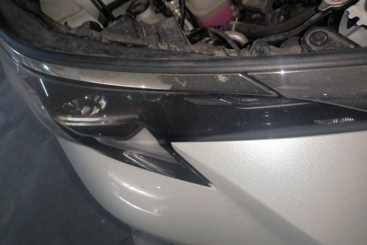 Used Toyota SIENNA 2024 2.5L Hybrid Comfort Edition Right Front Headlight