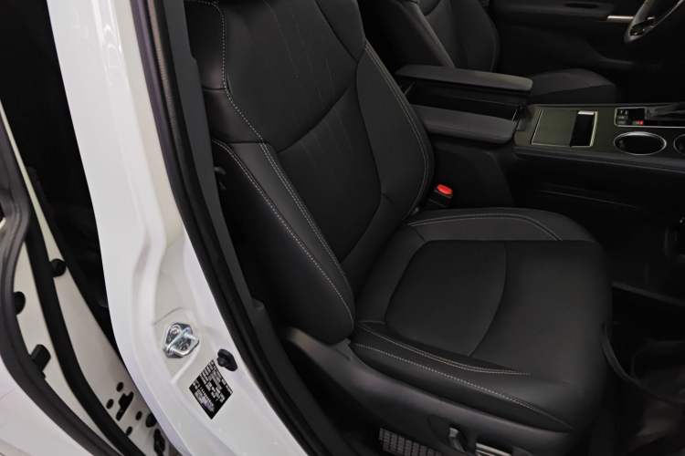 Used Toyota SIENNA 2024 2.5L Hybrid Prestige Deluxe Edition Right Front Seat