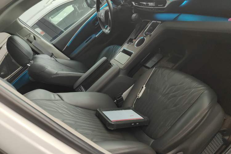 Used Toyota SIENNA 2024 2.5L Hybrid Comfort Edition Right Front Seat