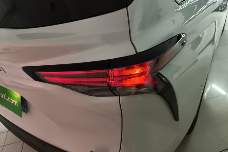 Used Toyota SIENNA 2024 2.5L Hybrid Comfort Edition Right Rear Taillight